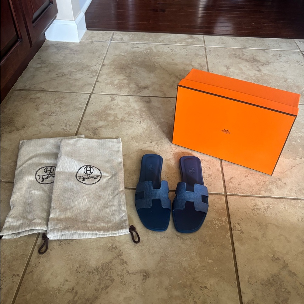 Hermes Oran sandals